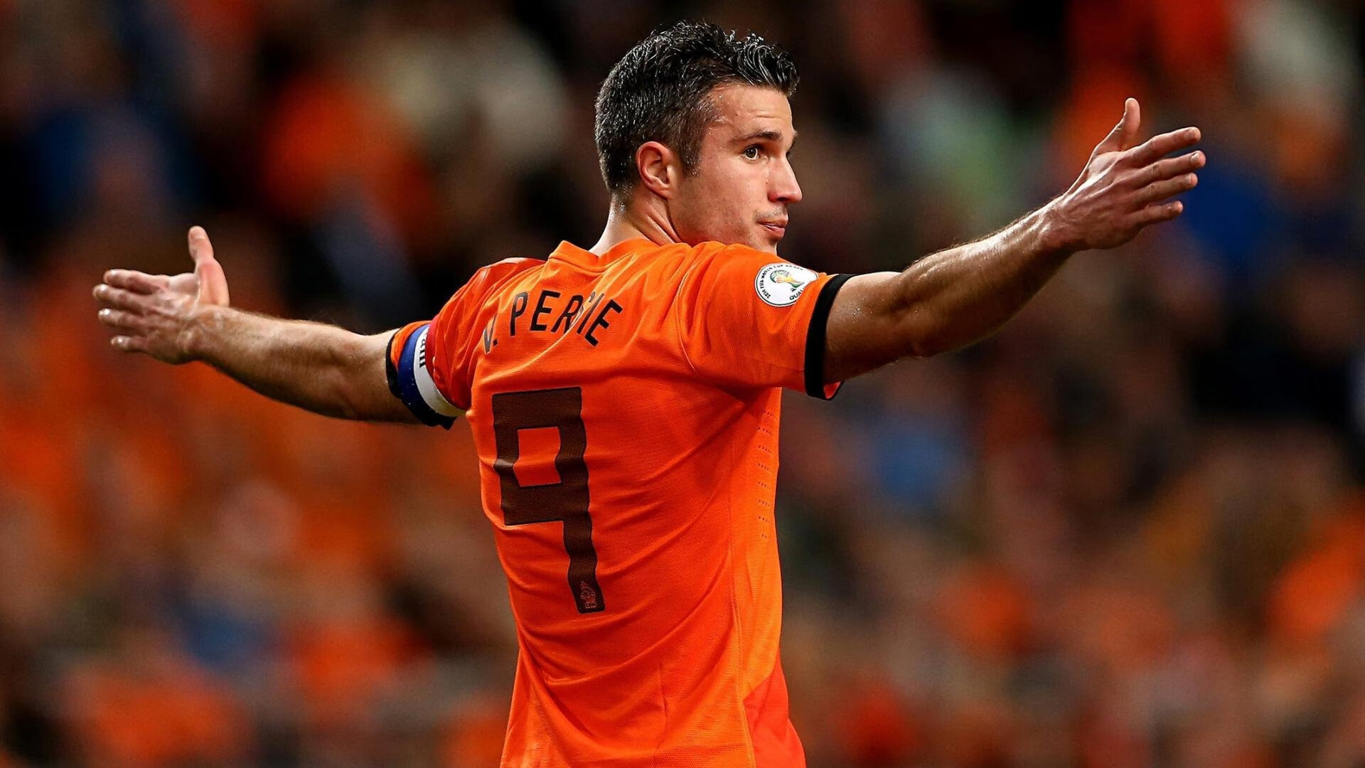 转会传闻：哪个球队今年欧冠买入引人关注？，今年的欧冠在哪里踢得